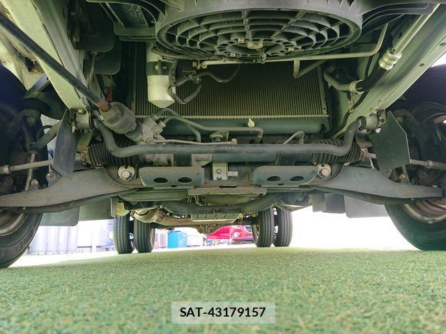 Mazda BONGO VAN 2015-01 8877998-8