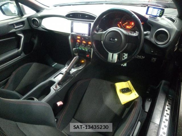 Subaru BRZ 2013-08 8877367-2