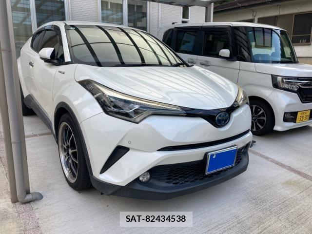 Toyota C-HR 2017-11 8876005-1