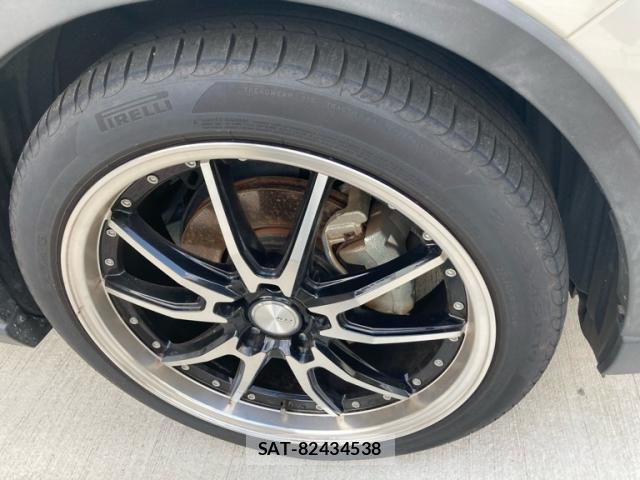 Toyota C-HR 2017-11 8876005-5