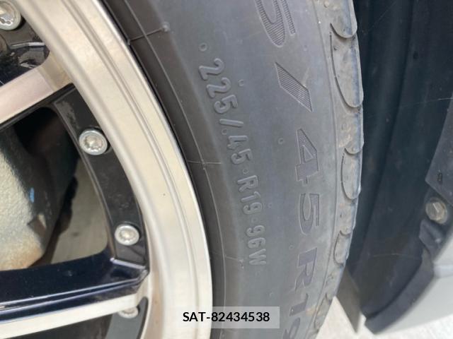 Toyota C-HR 2017-11 8876005-6