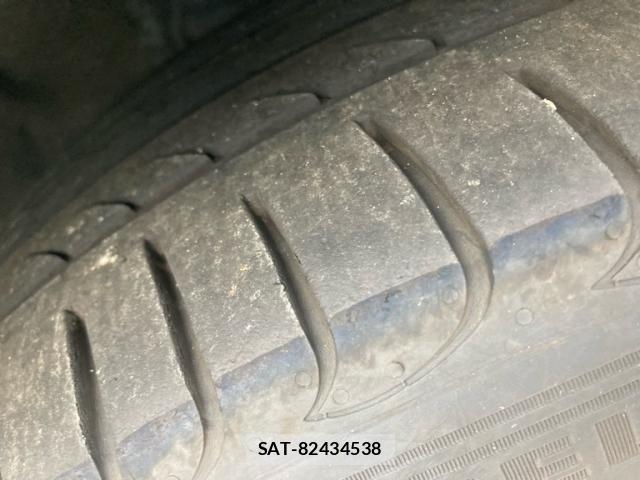 Toyota C-HR 2017-11 8876005-7