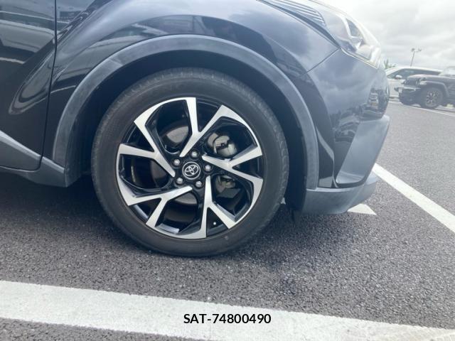 Toyota C-HR 2017-09 8876366-12