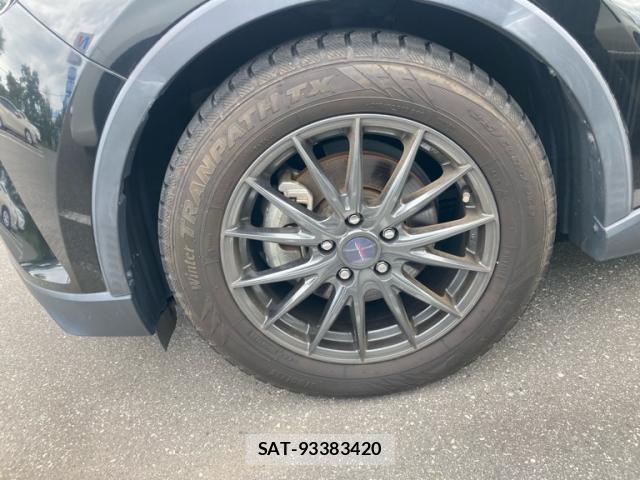 Toyota C-HR 2018-01 8876571-5