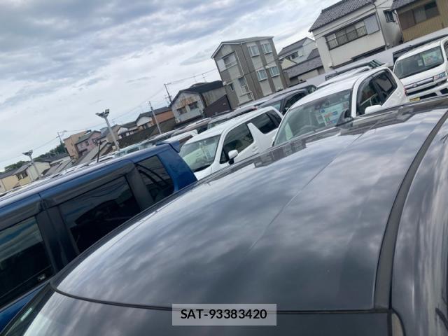 Toyota C-HR 2018-01 8876571-6