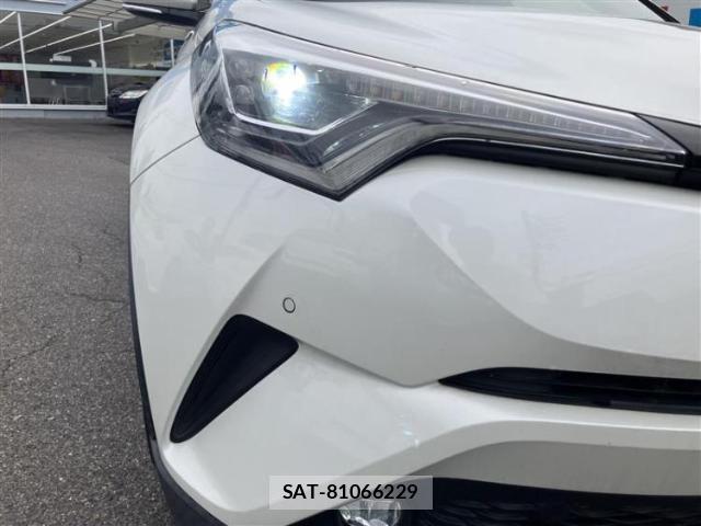 Toyota C-HR 2018-09 8876766-12