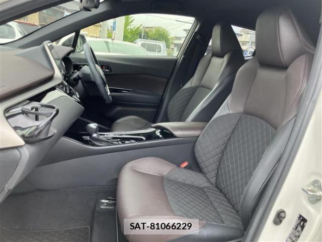 Toyota C-HR 2018-09 8876766-4