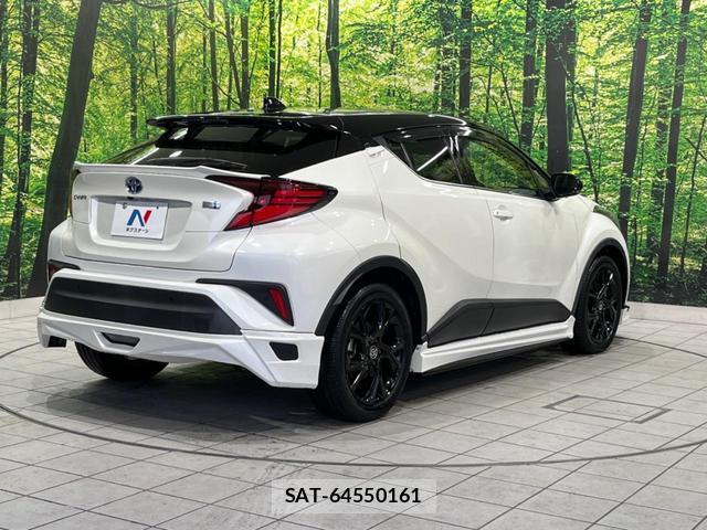 Toyota C-HR 2020-08 8876990-17