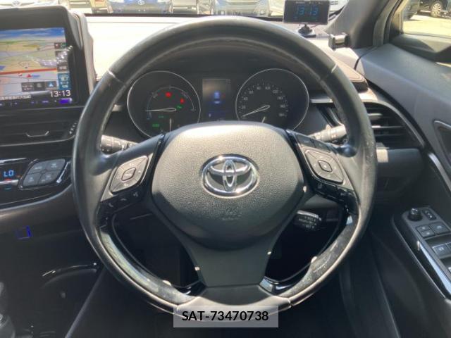 Toyota C-HR 2018-03 8877068-14