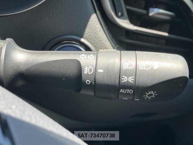 Toyota C-HR 2018-03 8877068-15