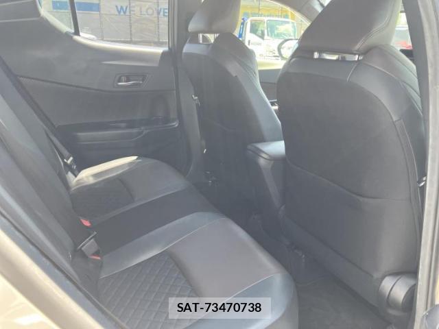 Toyota C-HR 2018-03 8877068-4