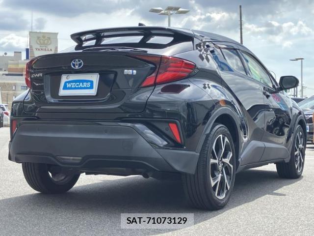 Toyota C-HR 2019-12 8877319-2