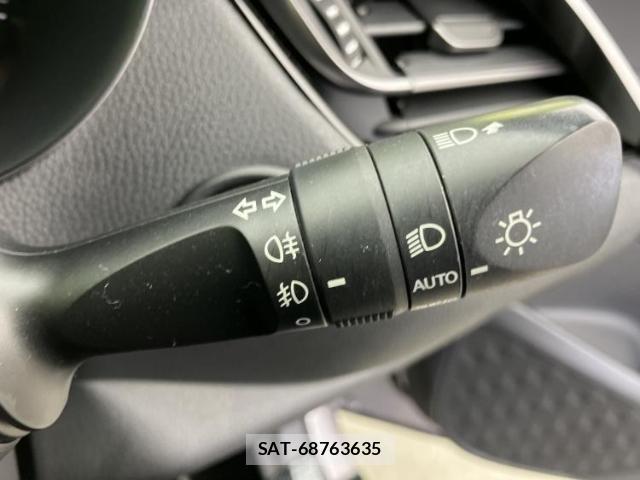Toyota C-HR 2022-09 8877339-16