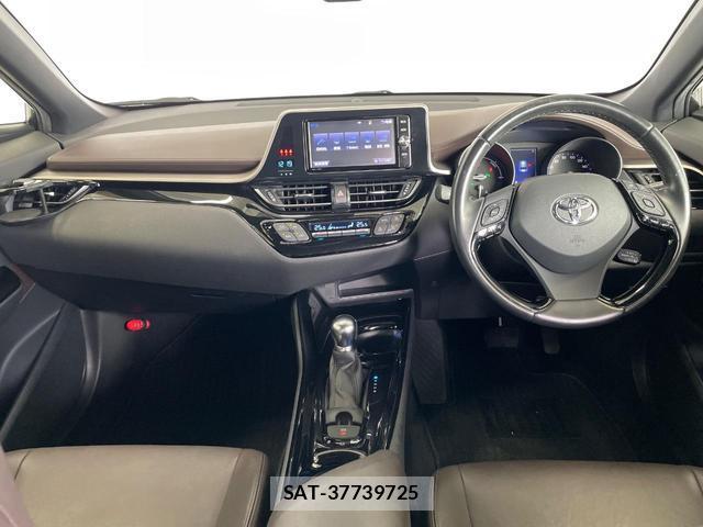 Toyota C-HR 2018-02 8877460-1
