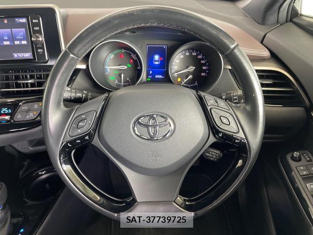 Toyota C-HR 2018-02 8877460-10