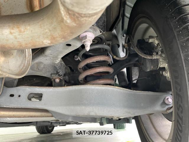 Toyota C-HR 2018-02 8877460-19