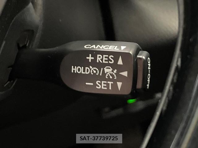 Toyota C-HR 2018-02 8877460-4