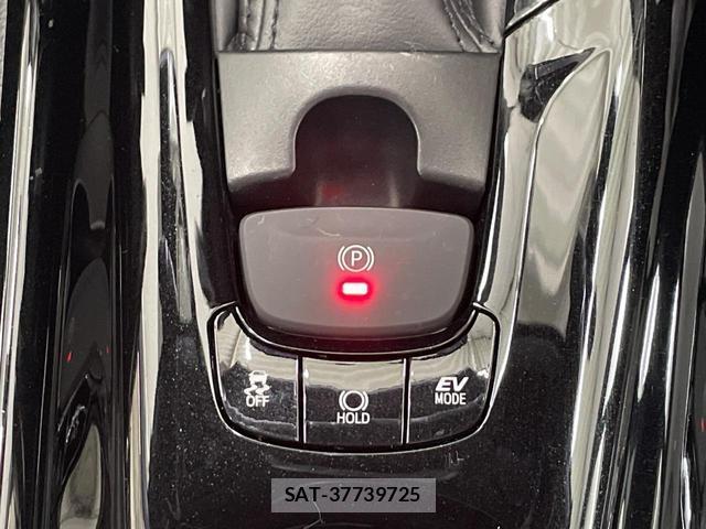 Toyota C-HR 2018-02 8877460-6