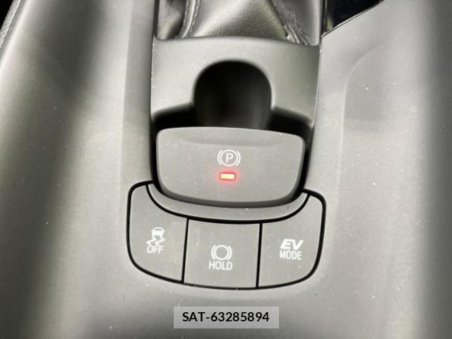 Toyota C-HR 2018-12 8877606-13