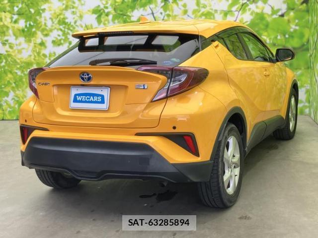 Toyota C-HR 2018-12 8877606-2