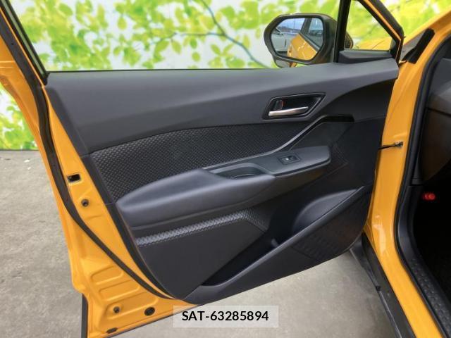 Toyota C-HR 2018-12 8877606-4