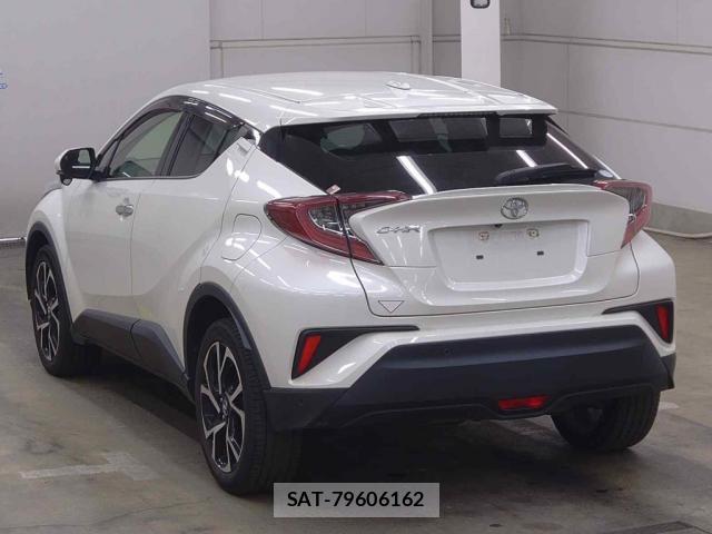 Toyota C-HR 2019-11 8877723-1