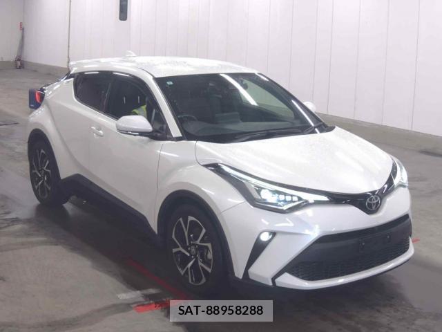 Toyota C-HR 2021-07 8877811-0