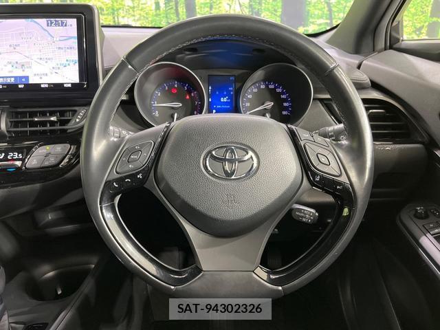 Toyota C-HR 2018-10 8878002-12