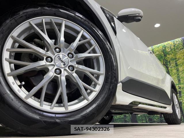 Toyota C-HR 2018-10 8878002-14