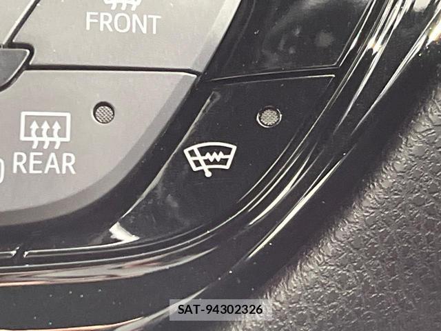 Toyota C-HR 2018-10 8878002-3
