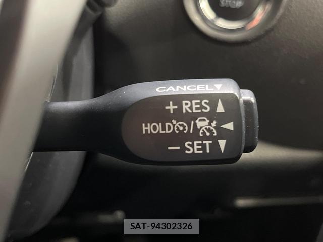 Toyota C-HR 2018-10 8878002-7