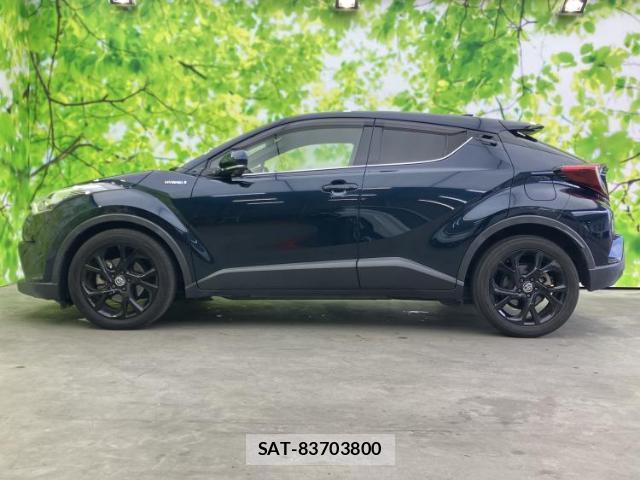 Toyota C-HR 2019-01 8878126-1