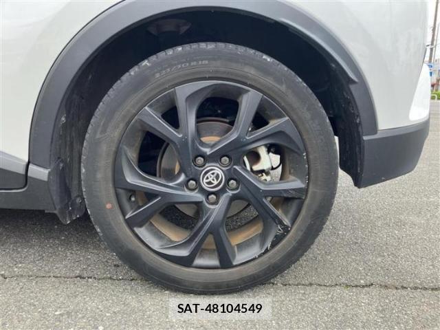 Toyota C-HR 2022-02 8878306-17