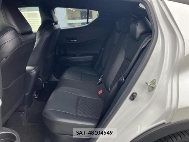 Toyota C-HR 2022-02 8878306-6