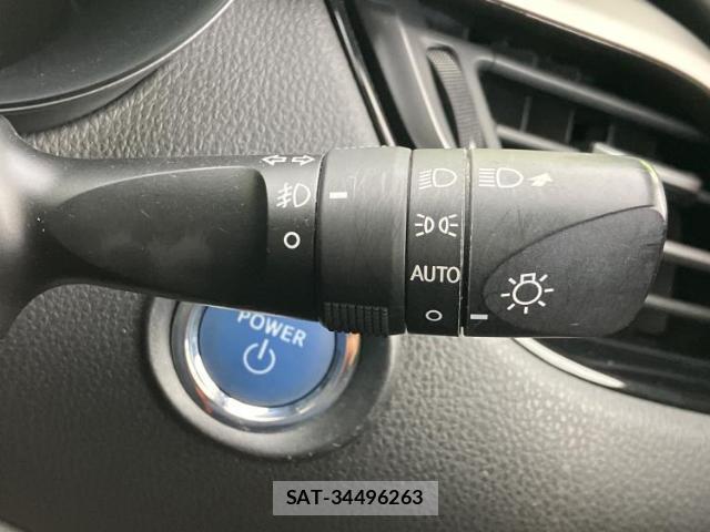 Toyota C-HR 2019-07 8878361-14