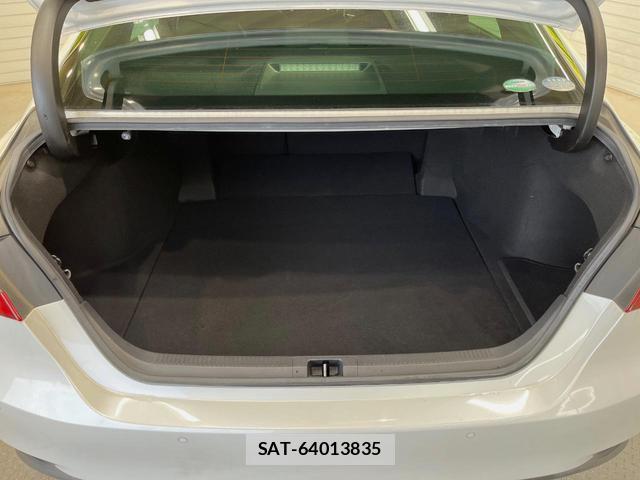 Toyota CAMRY 2017-10 8875924-11