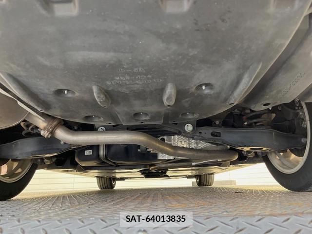 Toyota CAMRY 2017-10 8875924-18