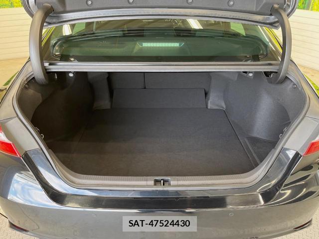 Toyota CAMRY 2019-03 8875925-10