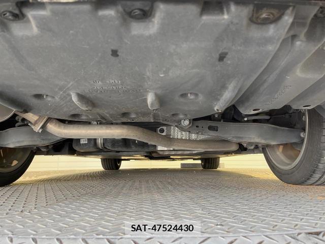 Toyota CAMRY 2019-03 8875925-17