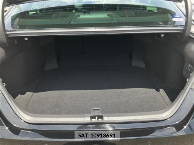 Toyota CAMRY 2021-08 8876156-7