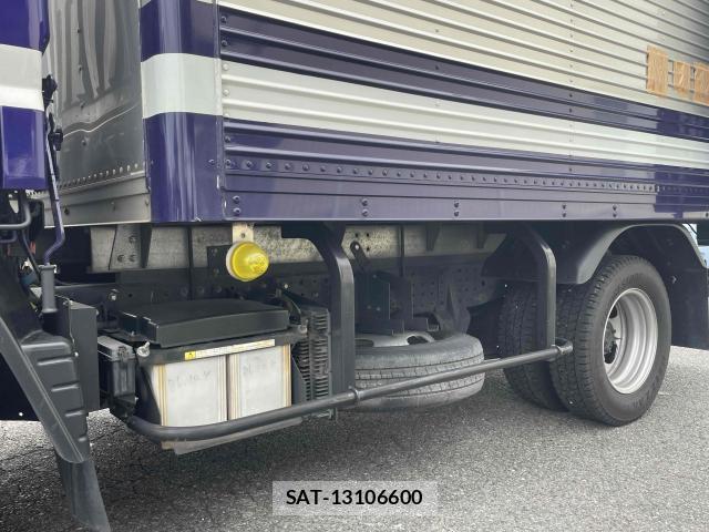 MITSUBISHI FUSO CANTER 2018-10 8876728-8
