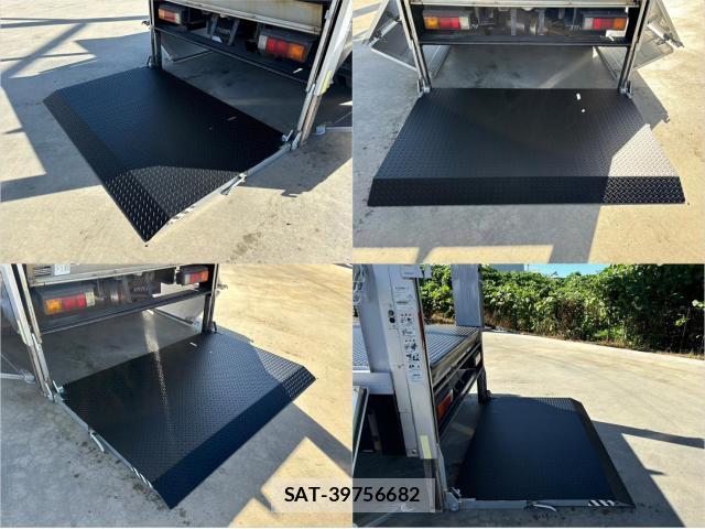 MITSUBISHI FUSO CANTER 2013-02 8876809-9