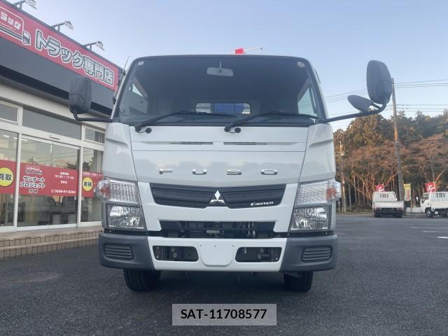 MITSUBISHI FUSO CANTER 2014-03 8876812-1