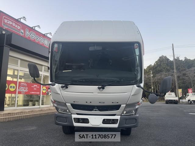 MITSUBISHI FUSO CANTER 2014-03 8876812-13