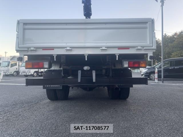MITSUBISHI FUSO CANTER 2014-03 8876812-4