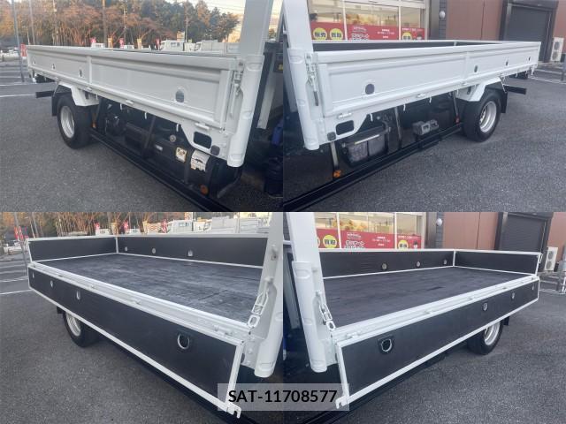 MITSUBISHI FUSO CANTER 2014-03 8876812-5