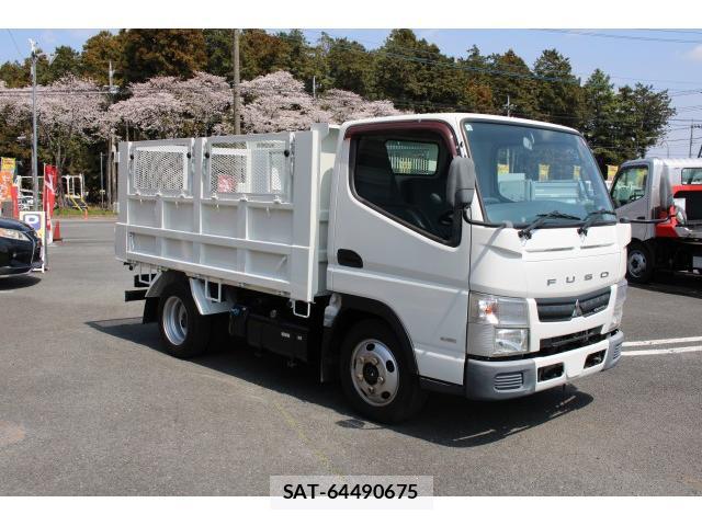 MITSUBISHI FUSO CANTER 2013-08 8876816-2