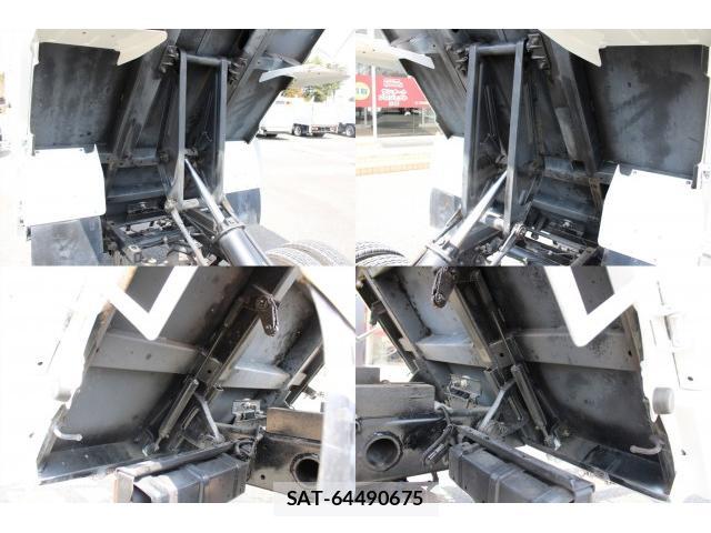 MITSUBISHI FUSO CANTER 2013-08 8876816-8