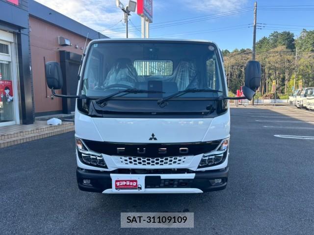 MITSUBISHI FUSO CANTER 2025-09 8876820-1