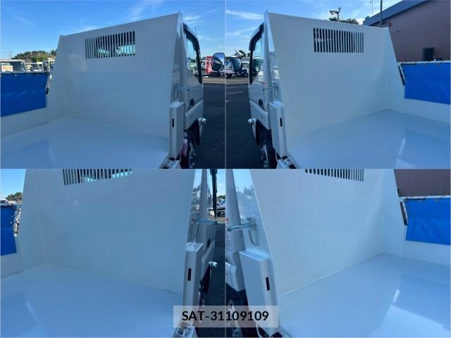 MITSUBISHI FUSO CANTER 2025-09 8876820-4